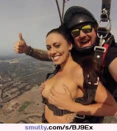 Skydive Skydiving Handbra Amateur Hot Hotgirls Naughty Intheair