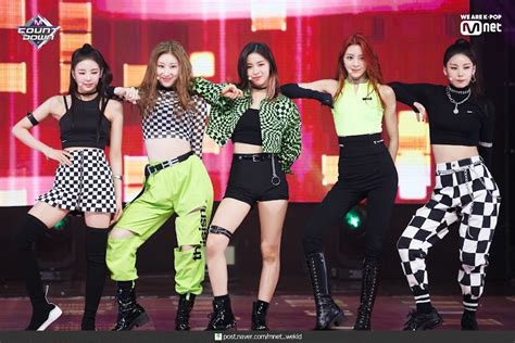 These Are Some The Worst Girl Group Outfits According To Koreans