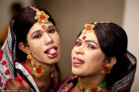 The Third Gender Hijras Forced To Work In The Sex Trade Daily Mail 5741