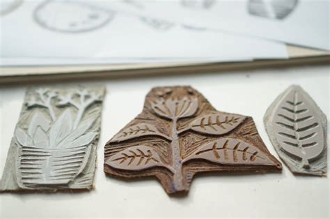 Spiegeln, drehen, zuschneiden oder legobilder Grußkartengestaltung mit Linolschnitt - Handmade Kultur