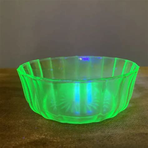 Vintage Hazel Atlas Uranium Vaseline Green Depression Glass Berry Cup