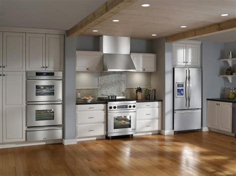 From small appliances for your kitchen to large appliances that you never see (but keep you warm or cool), our editors cover the best home appliances that everyone needs. Discover top-of-the-line appliances that take your kitchen ...