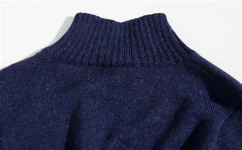 Hesperios Navy Astrid Crop Top Sweater Kindred Black