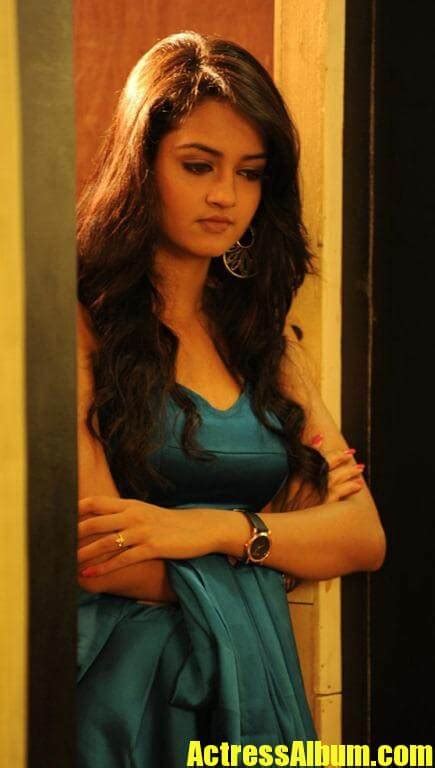 ACTRESS SHANVI LATEST CUTE PHOTOS Actress Album