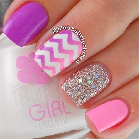 Te traemos más de 50 diseños de uñas pintadas para que puedas tener muchísimas ideas al momento de decorar tus uñas sin importar si sean cortas o largas, ya que tenemos aproximadamente 25 diferentes modelos de. Uñas pintadas. Ideas para uñas cortas y largas | Belleza