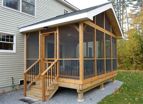 A Diy Screened In Porch Extends The Living Space Of Your Home Provides