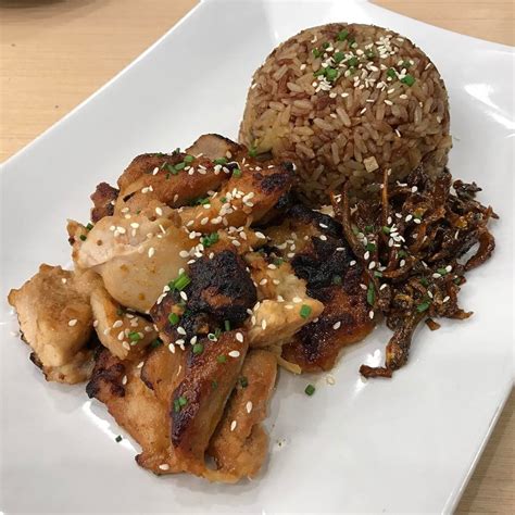 Kalau nak try makan makanan korea yang halal, dubuyo ni yang mai recommned juga sebab murah and diyakini halal. 8 Halal Korean Food Places In Singapore For Your Squad's ...