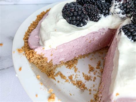 Blackberry Cream Pie Live To Sweet Recipe Cream Pie Recipes How