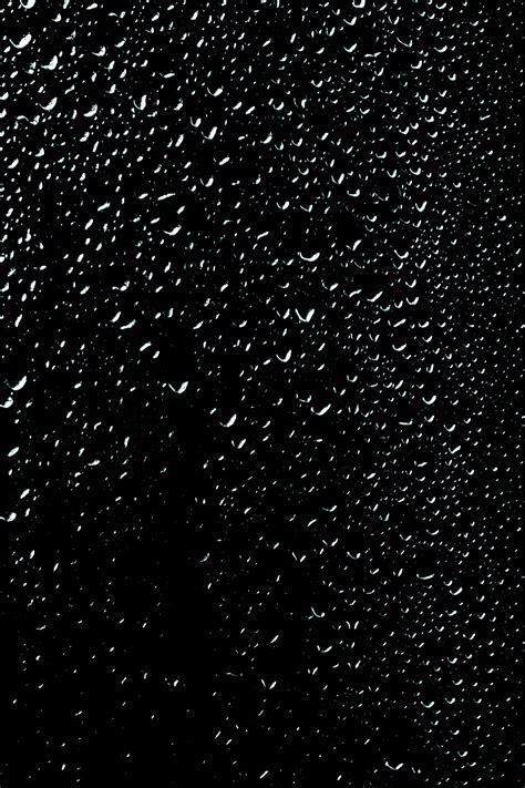 Top 90 Imagen Raindrops On Black Background Vn