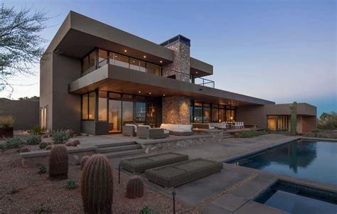 Striking Modern Residence Piercing The Deserts Of Arizona