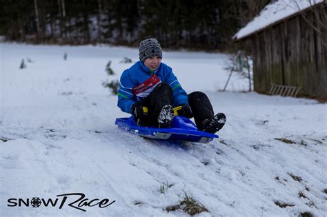 Tracked atvs are ideal for wading through high snow cover. Snow Race 2015 | SPÖ Bezirksorganisation Kirchdorf