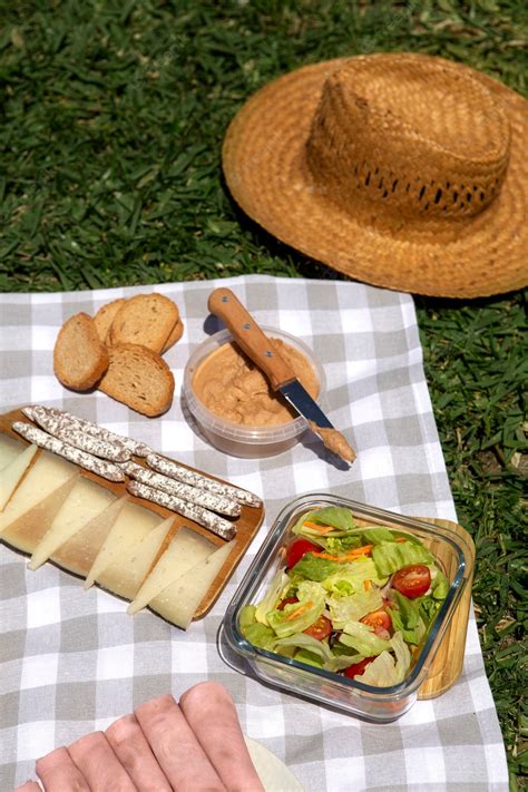 Free Photo Delicious Picnic Still Life