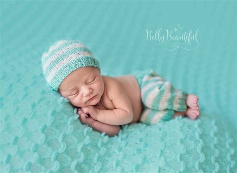 Cute crochet baby overalls, crochet pattern you are looking at crochet pattern for baby pants. Simply Trendy: DIY Knitted and Crochet Pants for Kids