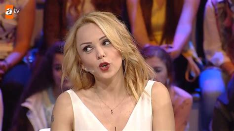 Danilo zanna tuğçe demirbilek ile 2012 yılında evlenmiştir. Tuğçe Demirbilek kimdir? Nereli? Kaç yaşında? Oğlu?