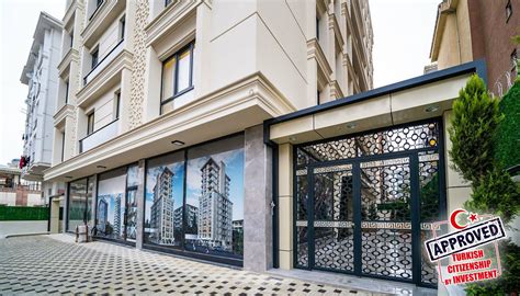 İlk, orta ve lise öğrenimini i̇stanbul'da tamamladı. Appartements 2+1 Avec Isolation Thermique à Esenyurt Istanbul
