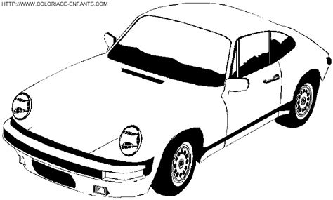 Coloriage voiture de sport en course à imprimer et à colorier