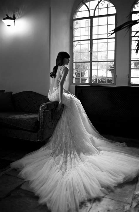 Unsere exklusiven brautkleider sind unnachahmlich und bieten alles, was sie sich für einen der wichtigsten. Die Sommer-Kollektion von Berta Bridal ~ Brautkleid ...