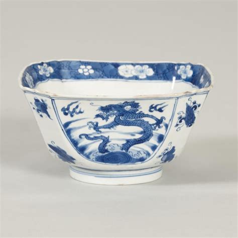 Chenghua Blue And White Square Bowl With Fish And Dragons Ceramics