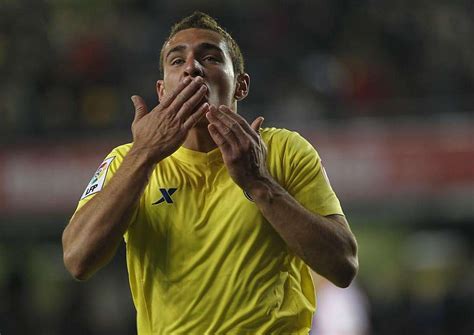 Born in capitán bermúdez, santa fe province, ruben started his career with rosario central in 2004. Marco Ruben, aquel náufrago del submarino amarillo | El ...