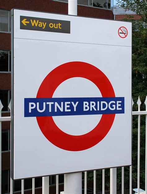 Putney Bridge Underground Station Modern Panel Roundel Flickr
