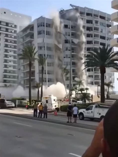 Miami se despertó este jueves con la brutal imagen de un edificio de 12 plantas derrumbado como panqueque y la frenética y masiva operación de rescate que se puso en marcha. VIDEO: Captan impresionante derrumbe de edificio en Miami ...