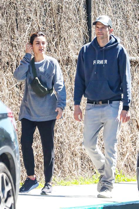 Ashton Kutcher And Mila Kunis Twin In Sweatshirts On Bel Aire Walk