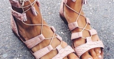 This Summer S Sexiest Sandals Ever For Girls With Big Feet