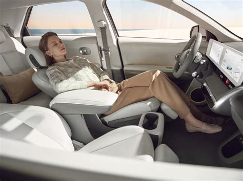 Hyundai Ioniq 5 Revealed Distinctive Ev Coming This Year Kelley Blue