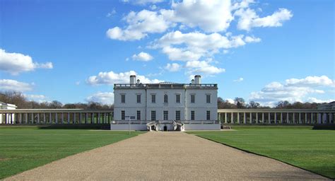 We advise that you check carefully before you travel. Queens_House | Londra in Italiano | Visita guidata Londra ...