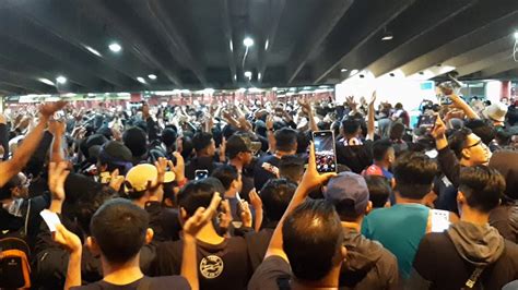 Apa masa sedang berjalan keluar untuk imsak? BOS at stadijm shah alam - semi final piala malaysia 2019 ...