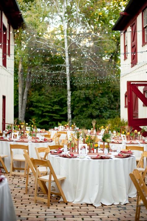 Outdoor Wedding Ceremony In Virginia Simple Yet Elegant