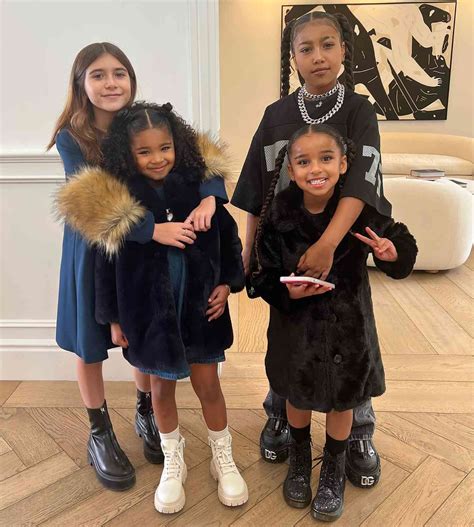 Khloé Kardashian Shares Photo Of Whole Tribe Of Kardashian Kids