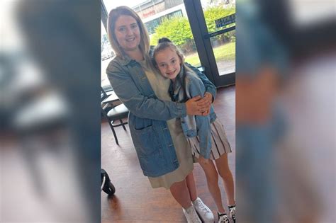 Schoolgirl 9 Saved Mums Life After She Collapsed Liverpool Echo