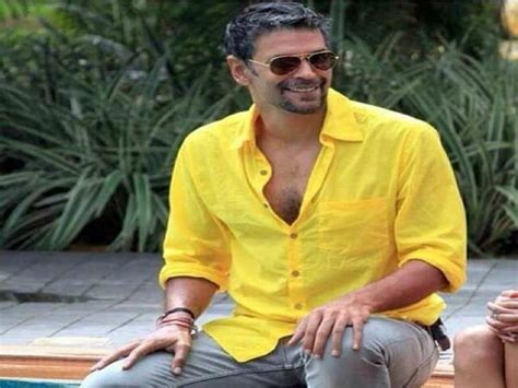 నా రోజూ ఆహారంలో ఇవే ఉంటాయి. Milind Soman: Lesser known facts about the actor