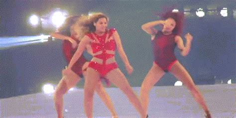 Animated gifs where you can put your photo in. Fierce GIFs Of Beyonce Dancing For Her Birthday - Barnorama