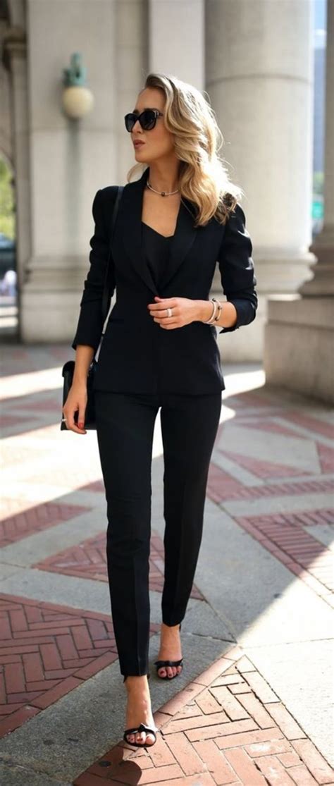 Best Tailored Suit Outfits For Women Office Salt