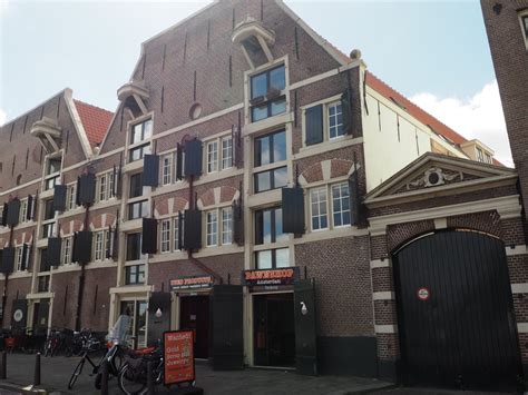 Waar vroeger de lijndienst vertrok naar jakarta, ligt nu een groene oase in het centrum van amsterdam. Used Products Amsterdam Centrum - Amsterdam heeft Het