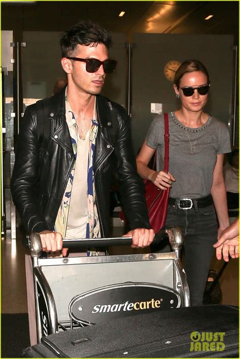 Brie Larson And Fiance Alex Greenwald Land In La After Paris Trip Photo 3925291 Brie Larson