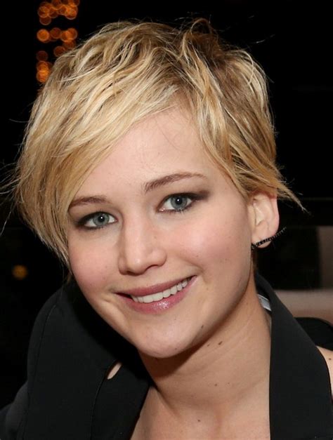 2014 Jennifer Lawrence Hairstyles Cute Pixie Haircut With Side Swept