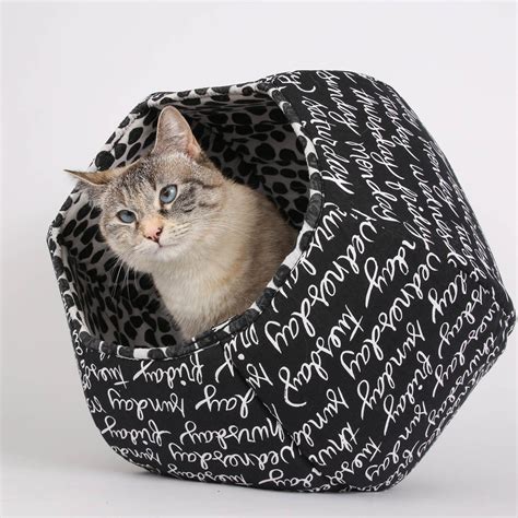 Weekdays Black And White Cat Ball A Modern Cat Bed Cat Ball Modern Cat Bed Cat Bed