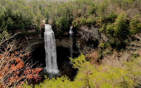 The 7 Best Waterfall Hikes In Florida To See A Ghost