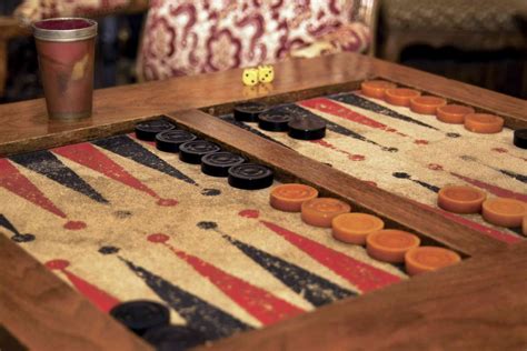 Collect And Display This Vintage Game Boards Flea Market Finds Home