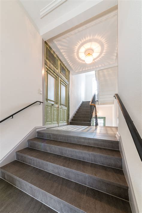 Preisvergleich app zum download wir sagen ihnen, wie sich die kosten zusammensetzen, und geben ihnen ein konkretes beispiel. Jugendstil Treppenhaus und Eingangsbereich - FVG Fliesen