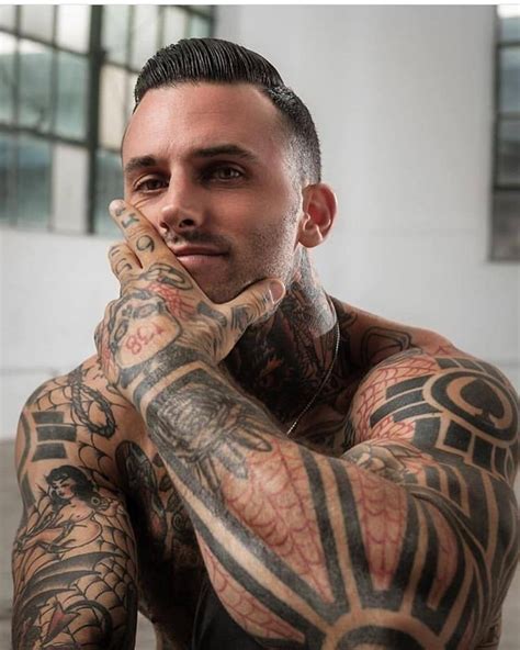 Hot Tattooed Man With Bedroom Eyes
