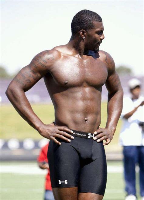 Dez Bryant Shirtless And Bulge Shirtless Male Celebs Pinterest Hot Sex Picture