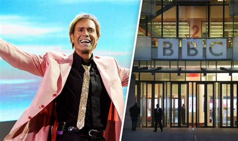 cliff richard to sue bbc and police over live tv coverage of home raid uk news uk