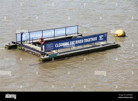 River Thames Pollution Hi Res Stock Photography And Images Alamy