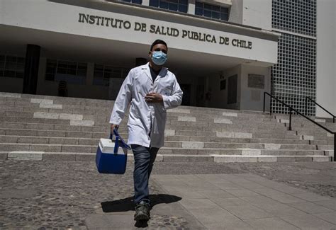 La vacunación inició simultáneamente en 14 hospitales en los municipios de chetumal, cancún, carrillo puerto, bacalar. Chile inicia este jueves vacunación contra el Covid-19