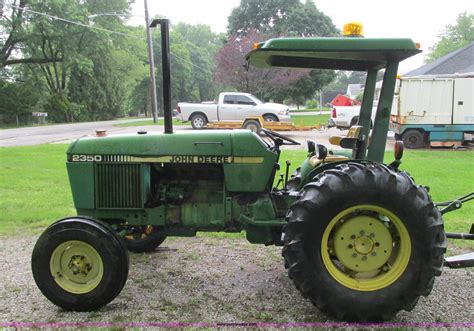 1985 John Deere 2350 Tractor In Sugar Creek Mo Item B2956 Sold
