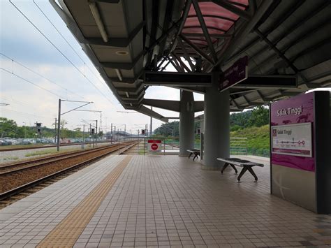 Express rail link or erl is known as klia express and klia transit. Salak Tinggi ERL Station, the ERL station for KLIA Transit ...